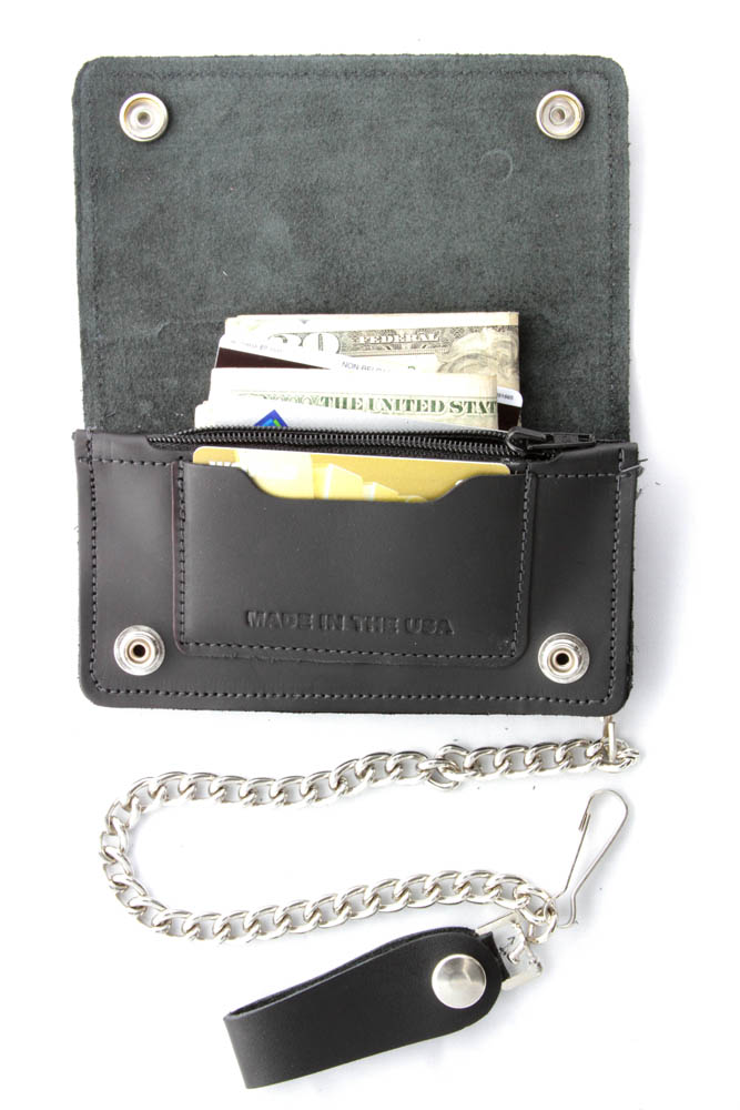 Leather Wallet With Chain and Shiny Snaps | The Cheap Place