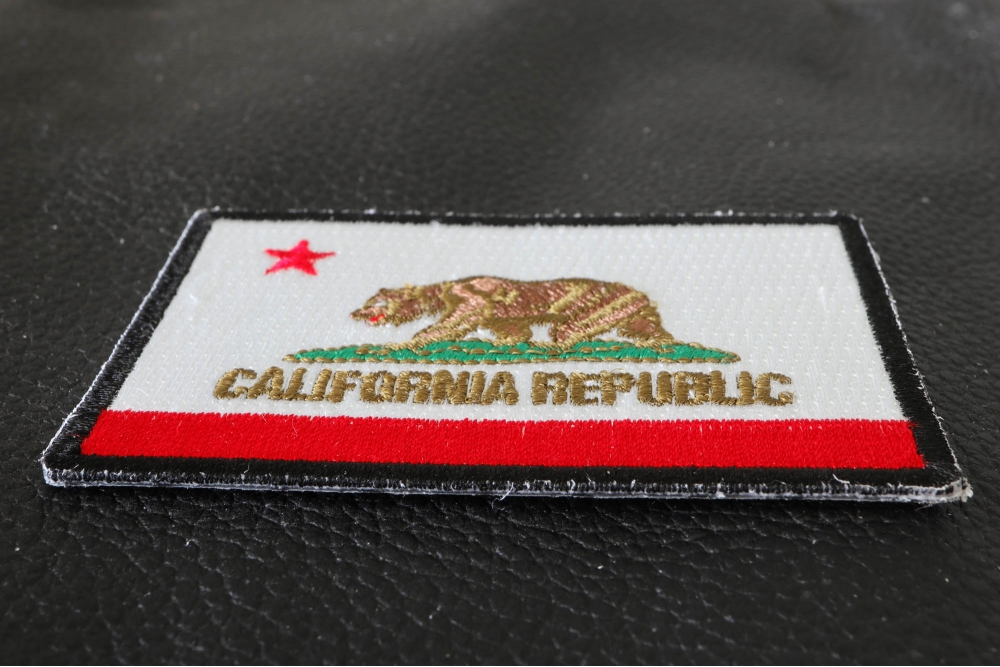 California Republic Flag Patch 3M Thinsulate Beanie - Men's Designer Headwear Hat Zinco