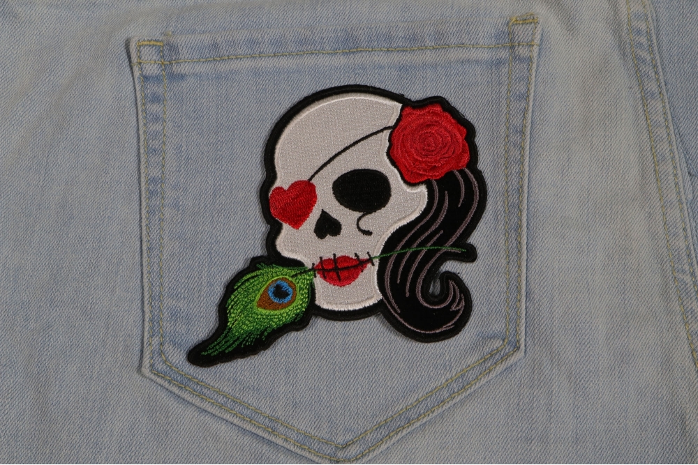 Small Heart and Eye embroidered patch